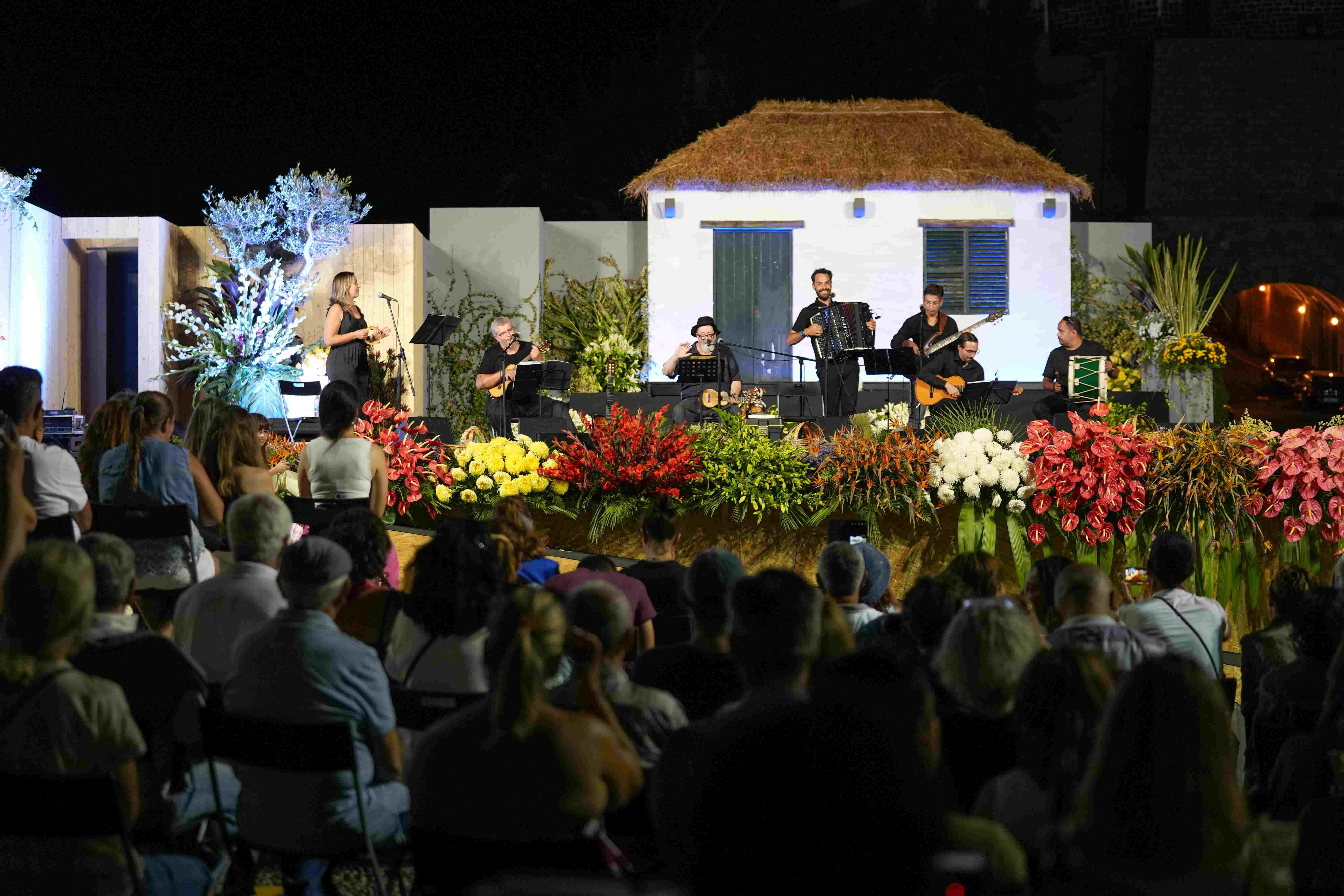 “Ao Povo da Ponta do Sol pela conquista da Liberdade”